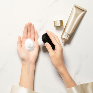 Kanebo Sensai Ultimate The Creamy Soap 125Ml