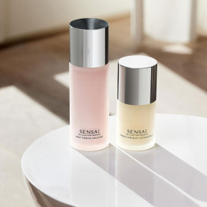 Kanebo Sensai Desempenho Celular Garganta E Busto Levantamento Effec