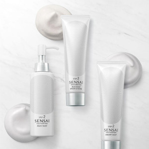 Kanebo Sensai Silky...