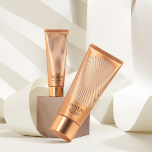 Autobronzeamento De Bronze De Seda De Kanebo Para A Cara 50Ml