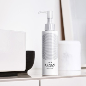 Kanebo Sensai Silky Purifying Milky Soap Step 2 150Ml