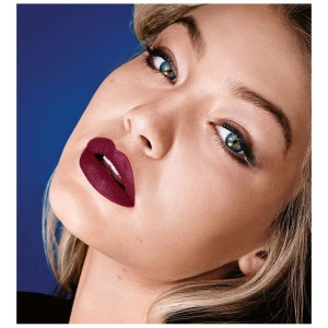 Color Sensational Mattes Lipstick 975-Divine Wine