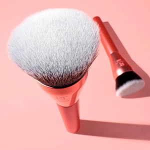 Glow Round Base Brush 1 U
