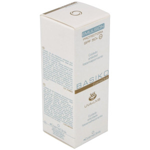 Cosmeclinik Basiko Spf50 Emulsion 50Ml.