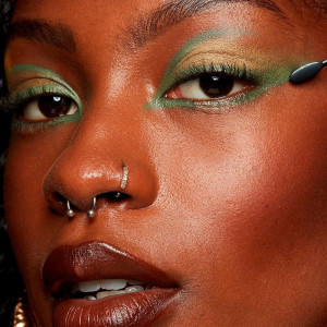 Nyx Epic Smoke Liner Nro 8 Sage Sparks 1Ud