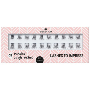 Essence Lashes To Impress...