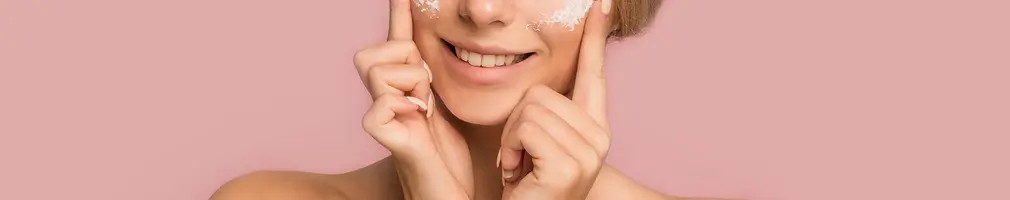 Dermocosmética de farmacia online | Cuidado facial especializado
